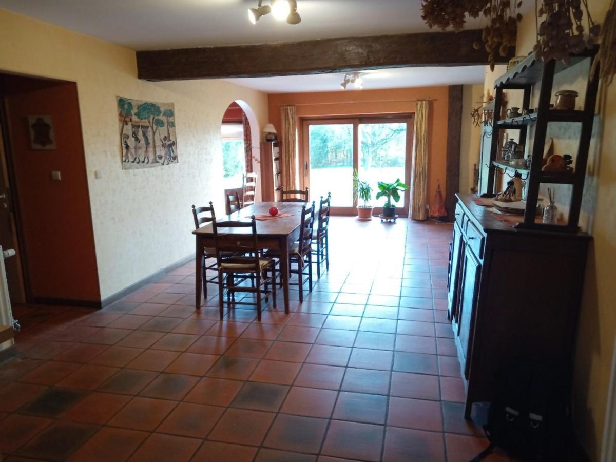 Le Vieux Noyer Bed & Breakfast Nassogne Ngoại thất bức ảnh